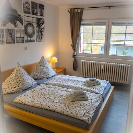 Ferienwohnung & Apartment Am Steinbrunnen Brauneberg Exterior foto